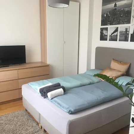 For Dreamers! Big Terrace&near River/center 아파트 프라하
